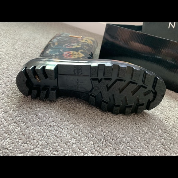 NEW Nicole Miller rain boots - Picture 3 of 4